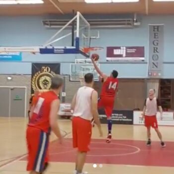 Mannenteam Landslake Lions wint thuis van Apollo