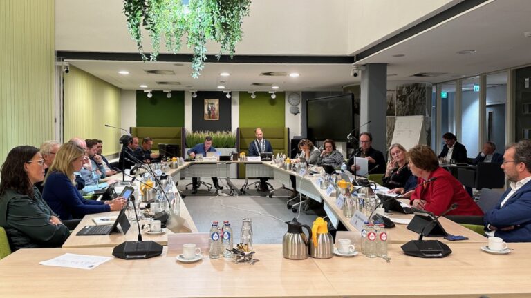 Gemoederen in gemeenteraad lopen hoog op na vragen over wethouder Breij