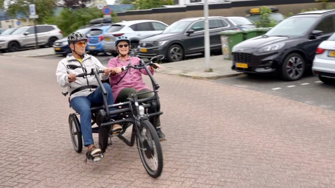 Screenshot 2023-09-01 at 15.51.29 Annemarie Auwerda en Ton Gisberts vertellen over duofietsen