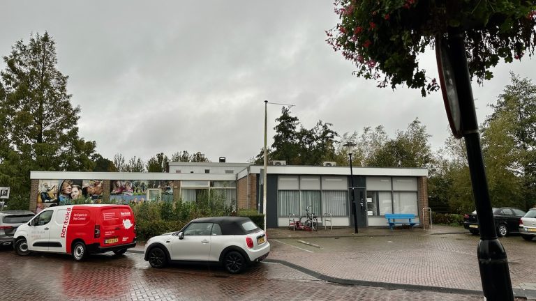 Opvang vluchtelingen in het gebouw aan de M.L. Kingstraat 2 gaat van start