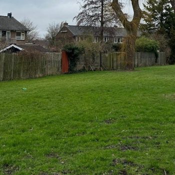 Grasveld achter Aalscholverstraa Bewoners overvallen en schrik aangejaagd door brief Eigen Haard