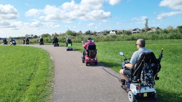 Gezellige scootmobieltoertocht door de mooie omgeving van Twiske