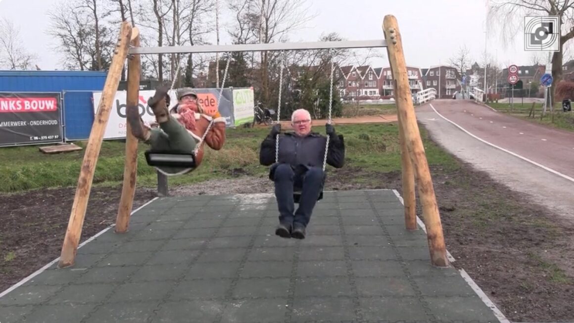 Schommelen goed voor jong en oud.