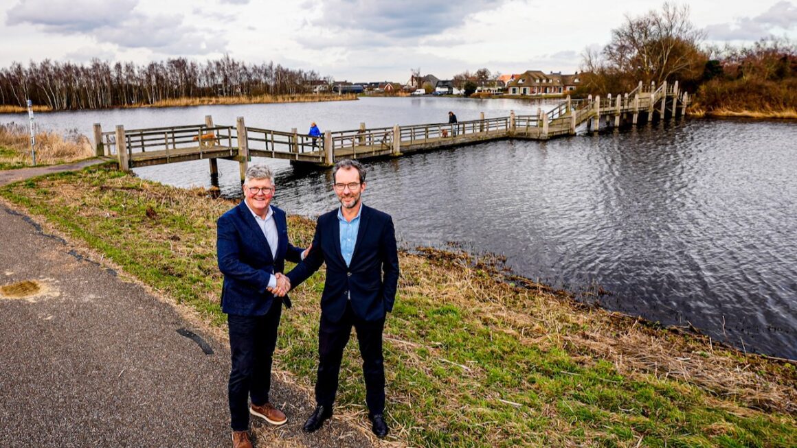 Landsmeer neemt beheer wegen over van HHNK