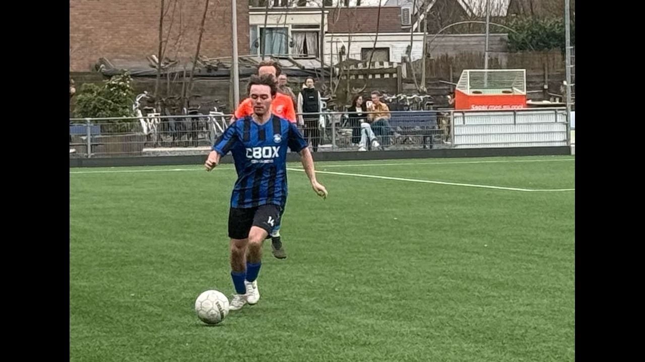 Onvolledig Purmerland strijdend ten onder tegen de nummer 2
