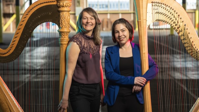 Harpduo Merel en Mirjam geeft concert in het Kruispunt