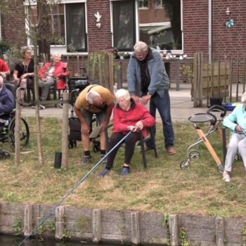 Image (271) Bewoners van De Keern gaan weer vissen om de Keerncup