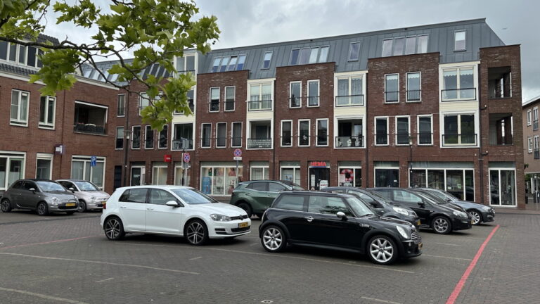 Marktplein is voortaan ook een blauwe parkeerzone