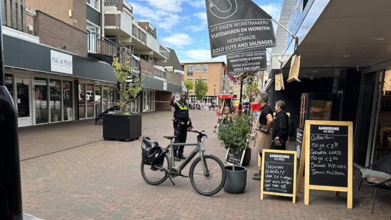 Gewapende overval op Kruidvat in Landsmeer: dader gevlucht op fatbike