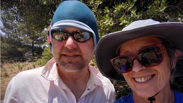 Landsmeerse predikant Jannie Nijwening deelt indringende ervaringen uit Bethlehem: “Wij weigeren vij