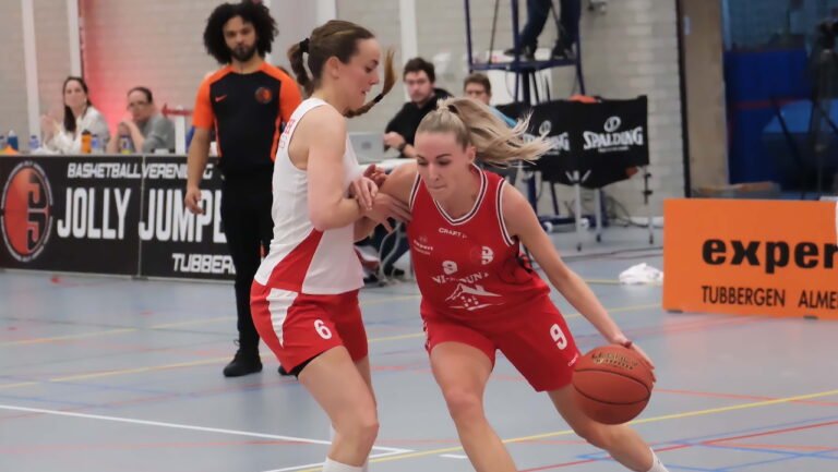 TopKip Lions knokt zich langs Jolly Jumpers