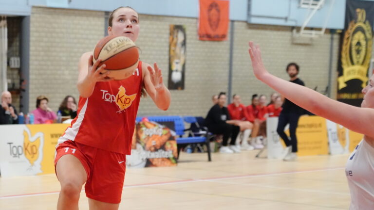 TopKip Lions boekt makkelijke zege op Landstede Hammers