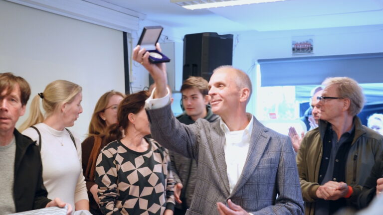 Jubilerend AC Waterland krijgt erepenning gemeente Landsmeer