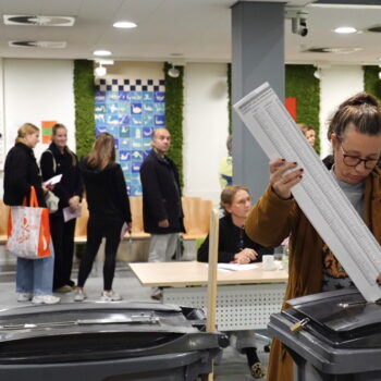 Image (363) Nek-aan-nek-race tussen D66 en de VVD in Landsmeer