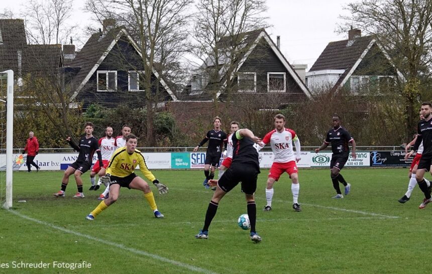 IVV heeft meer moeite dan verwacht, maar wint wel