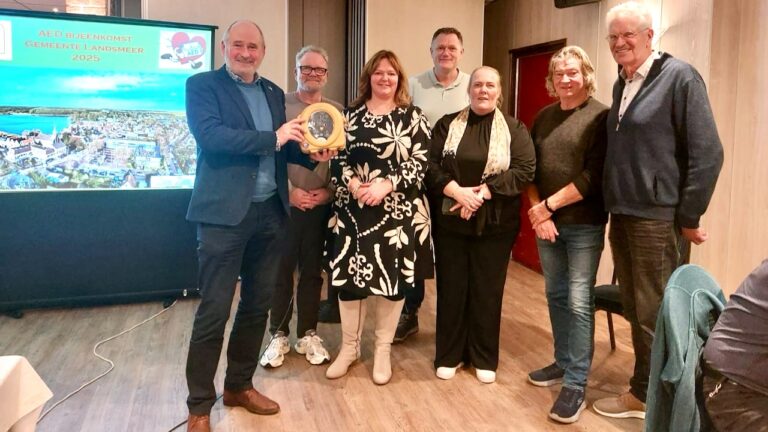 Landsmeer plaatst nieuwe AED’s en sluit aan bij HartslagNu