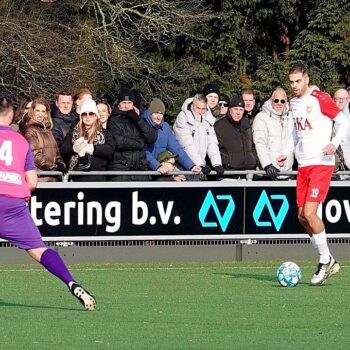 Spelmoment IVV - De Meteoor IVV en De Meteoor houden elkaar in evenwicht