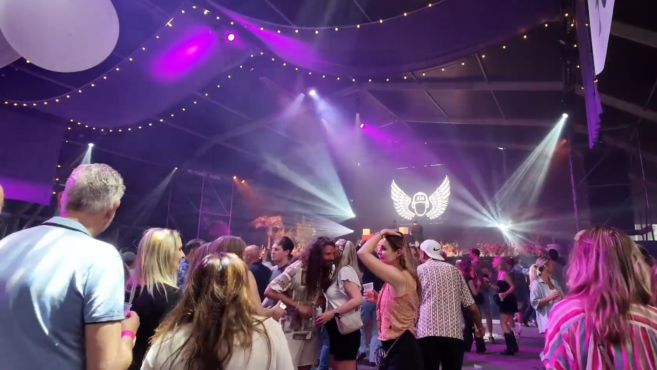 Feesten aan de Breek met DJ Jean