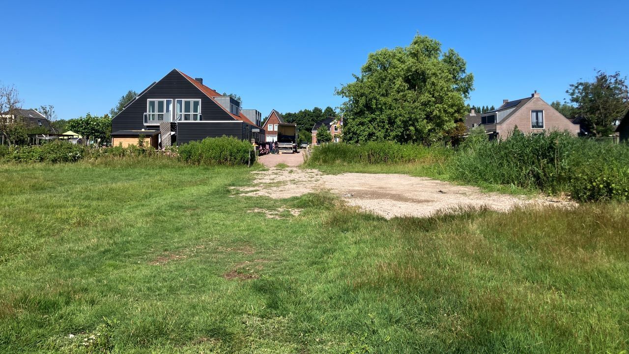 Verhuizing Oekraïense opvang voor woningbouw – van Violierweg naar Zuideinde 77 achter Jonkerhof